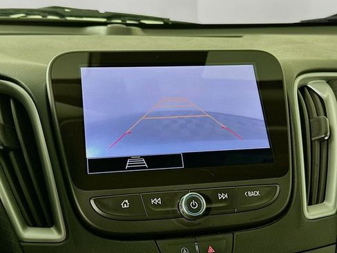 Used 2024 Chevrolet Malibu LT FWD image 19