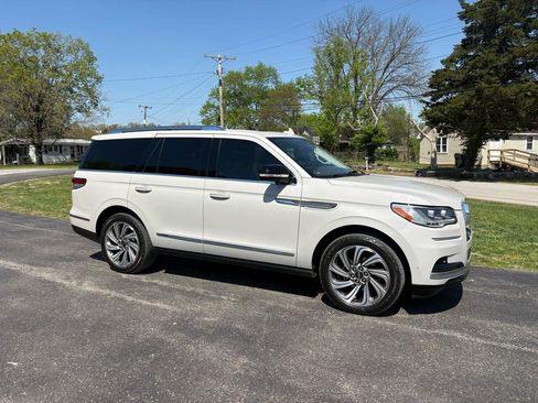 Used 2022 Lincoln Navigator Reserve image 41