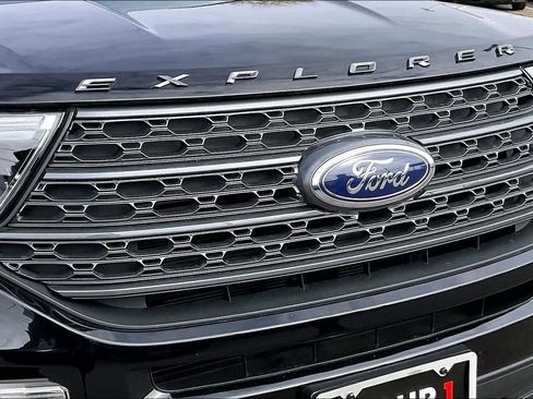 Used 2023 Ford Explorer XLT w/ Equipment Group 202A image 29