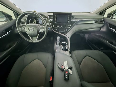 Used 2024 Toyota Camry LE w/ Convenience Package FWD image 10