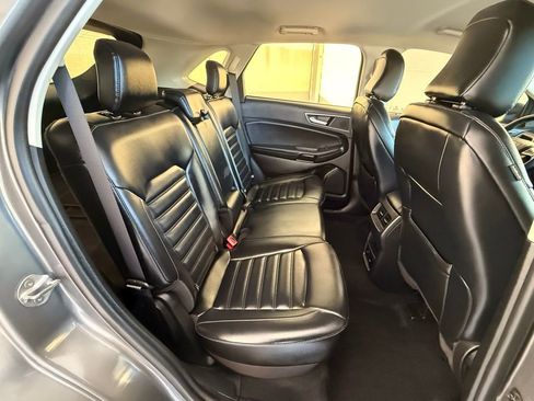Used 2024 Ford Edge SEL w/ Convenience Package image 18