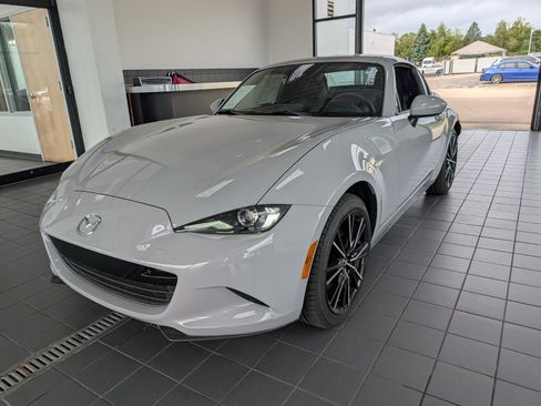 Certified 2025 MAZDA MX-5 Miata RF Grand Touring w/ Weather Package RWD image 7