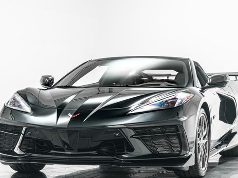Used 2023 Chevrolet Corvette Stingray Premium Cpe w/ Z51 Performance Package RWD image 5