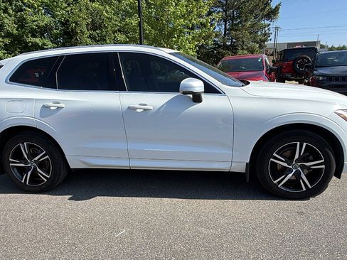 Used 2019 Volvo XC60 T5 R-Design w/ Protection Package FWD image 7