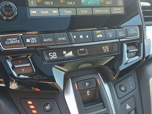 Used 2023 Honda Odyssey EX-L image 16