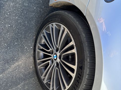 Used 2019 BMW 540i xDrive w/ Convenience Package AWD/4WD image 12