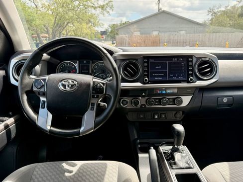 Used 2023 Toyota Tacoma SR5 AWD/4WD image 15