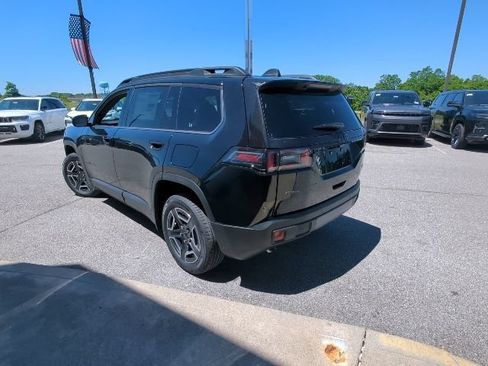 New 2026 Jeep Cherokee Laredo AWD/4WD image 28
