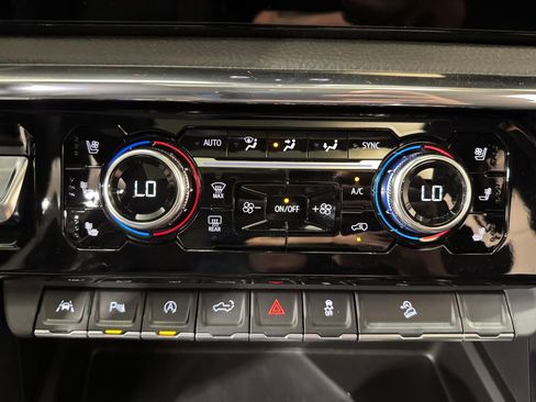 New 2026 GMC Sierra 1500 Denali w/ Denali Reserve Package image 17