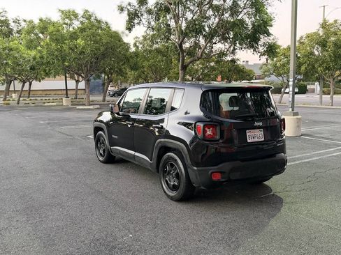 Used 2016 Jeep Renegade Sport w/ Power & Air Group FWD image 3