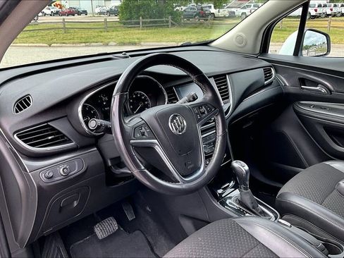 Used 2018 Buick Encore Preferred w/ LPO, Active Package FWD image 11