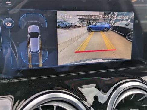 Used 2025 Mercedes-Benz GLA 250 image 22