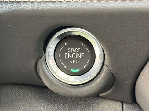 New 2026 Chevrolet Suburban High Country image 18