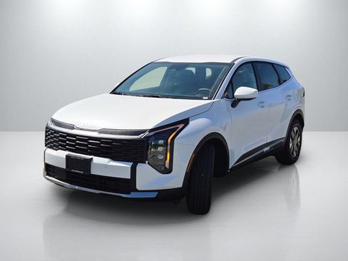 New 2026 Kia Sportage LX FWD image 8