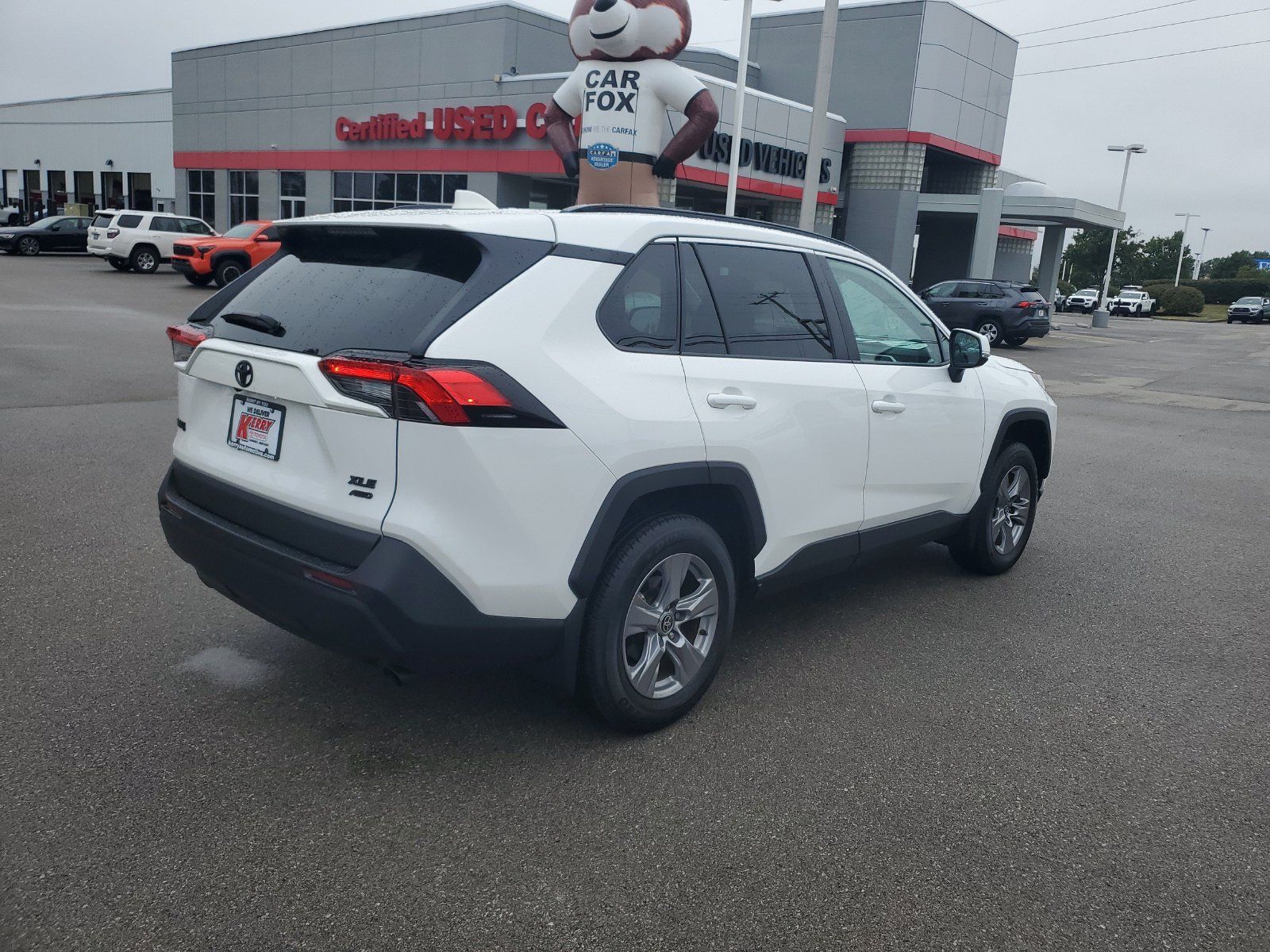 Used 2024 Toyota RAV4 XLE w/ Convenience Package AWD/4WD image 4