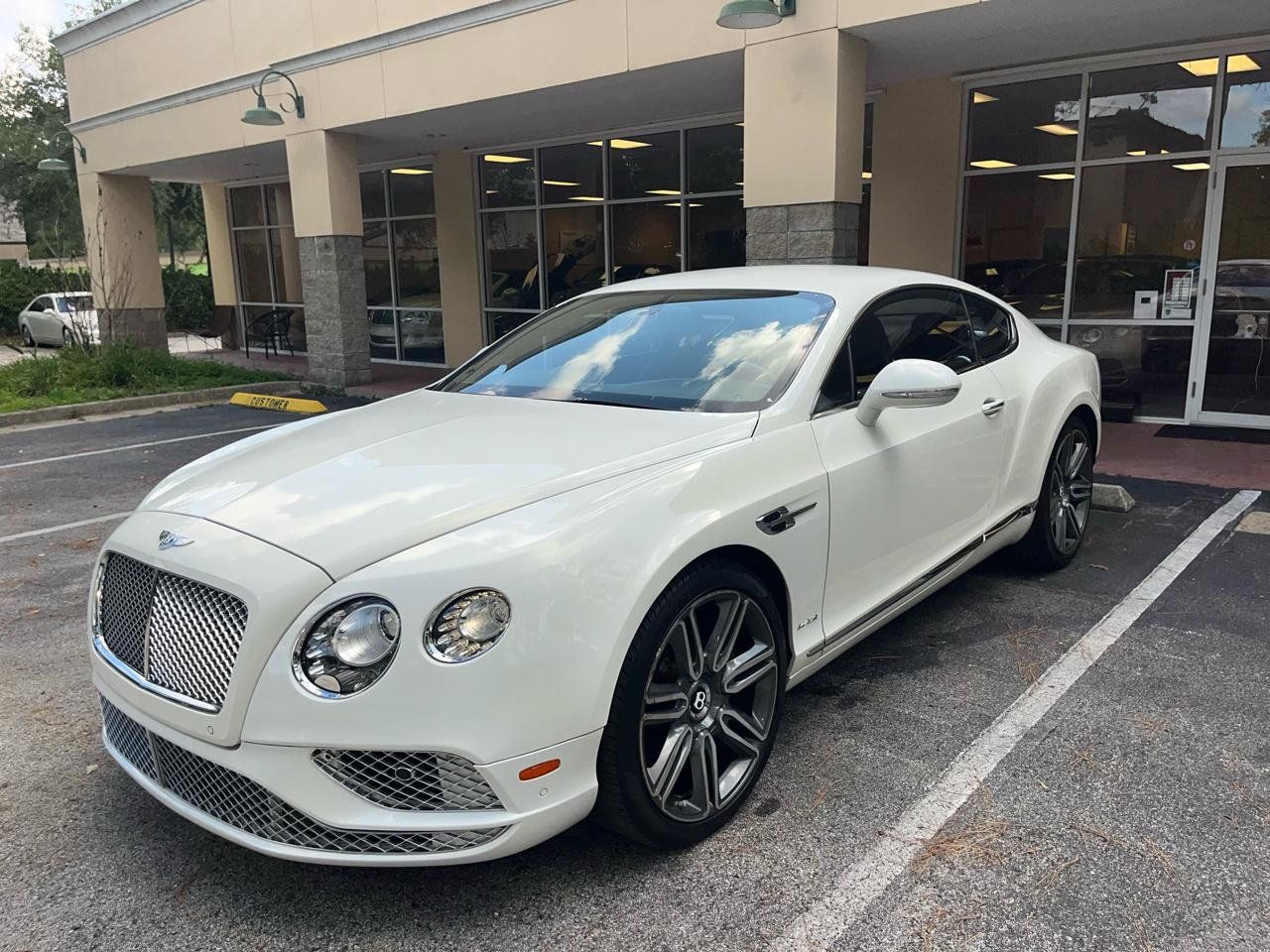 Used 2017 Bentley Continental GT AWD/4WD image 10