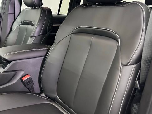 New 2025 Jeep Grand Cherokee Limited w/ Trailer Tow Package image 18