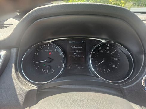 Used 2016 Nissan Rogue SL AWD/4WD image 35