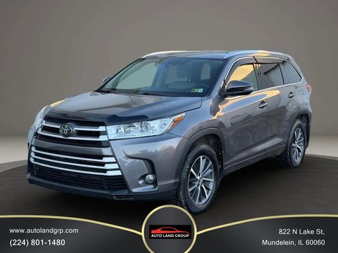 Used 2017 Toyota Highlander XLE image 1