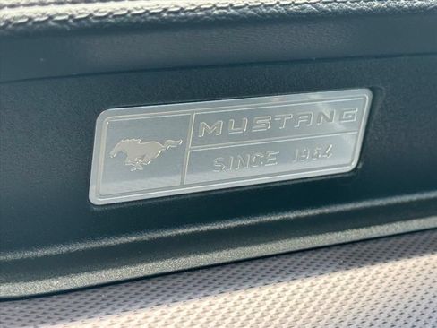 Used 2017 Ford Mustang Coupe RWD image 24