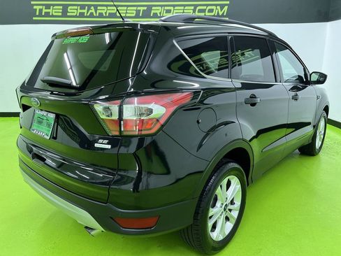 Used 2017 Ford Escape SE w/ SE Leather Comfort Package FWD image 10