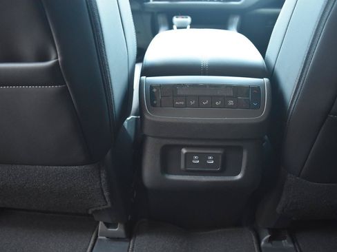 New 2026 Nissan Pathfinder SL FWD image 53