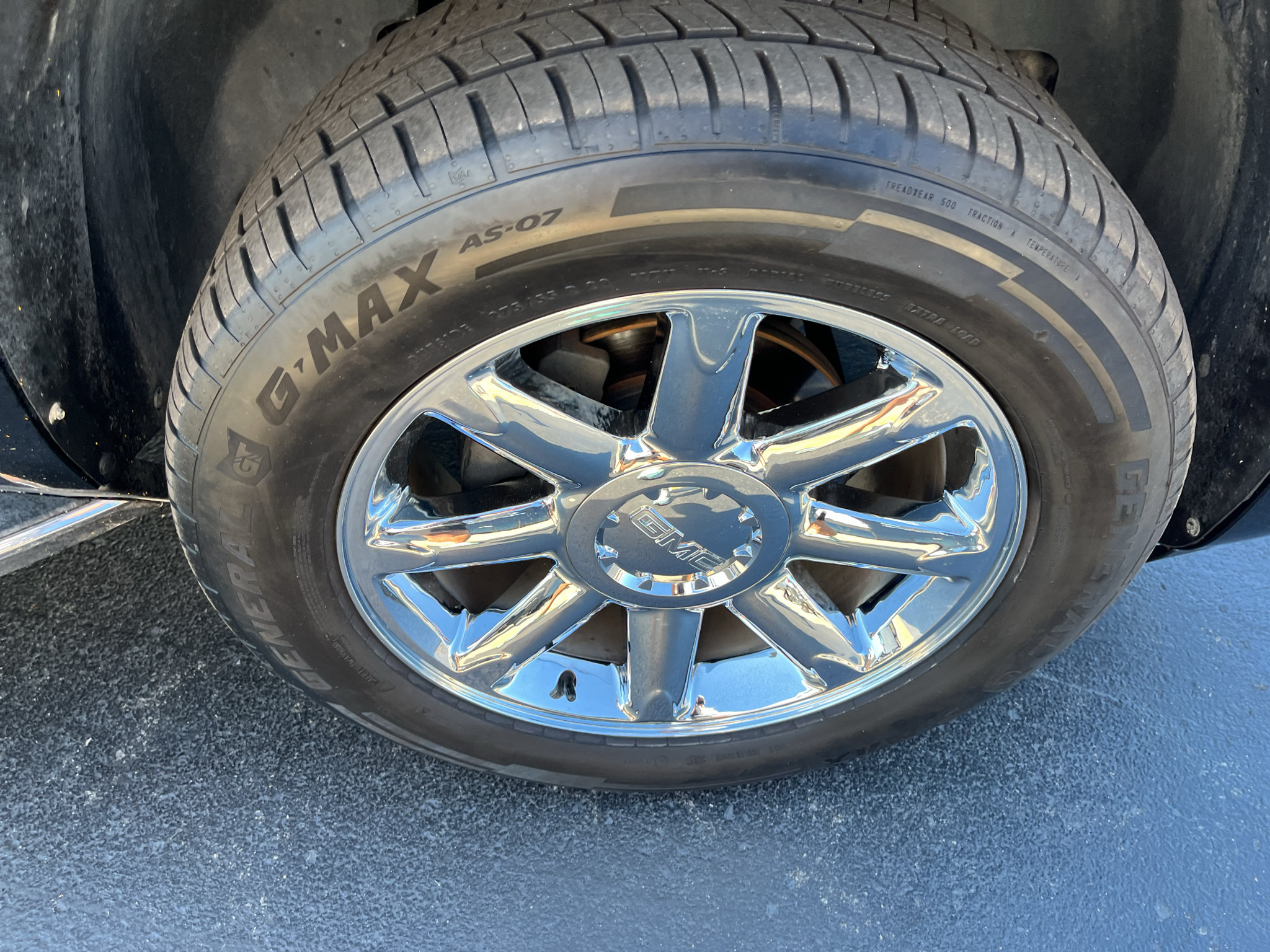 Used 2013 GMC Yukon XL Denali AWD/4WD image 44