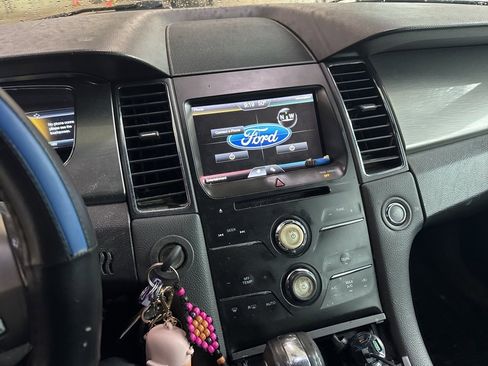 Used 2014 Ford Taurus SEL w/ Equipment Group 201A image 12