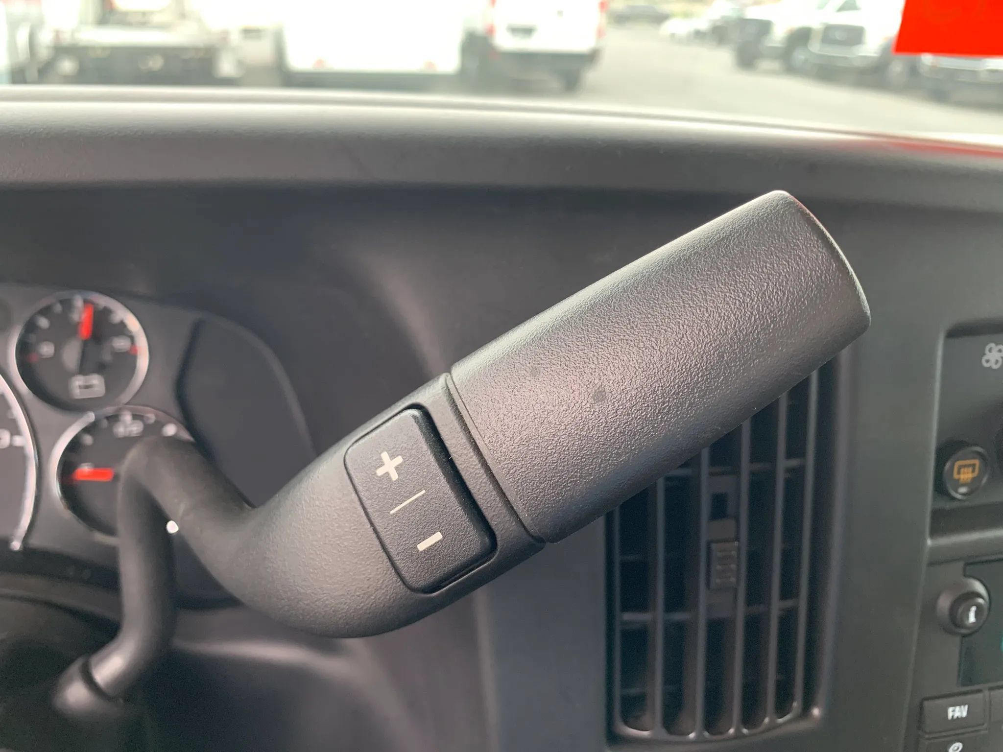 Used 2018 Chevrolet Express 3500 Extended w/ Driver Convenience Package RWD image 18