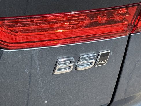 Used 2024 Volvo XC60 B5 Plus image 7