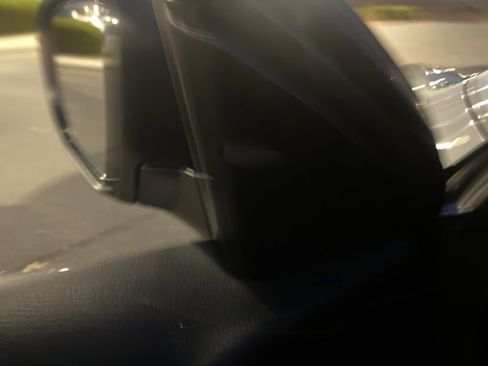 Used 2021 Nissan Rogue Sport S image 11