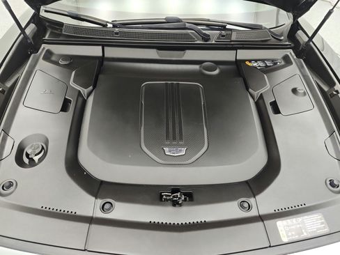 Used 2024 Cadillac Lyriq Luxury RWD image 17