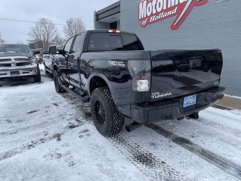 Used 2012 Toyota Tundra 4WD SR5 DOUBLE CAB w/ TRD Off-Road Pkg image 9