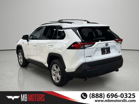 Used 2020 Toyota RAV4 LE w/ All Weather Liner Package AWD/4WD image 3