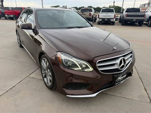 Used 2016 Mercedes-Benz E 350 Sedan image 4