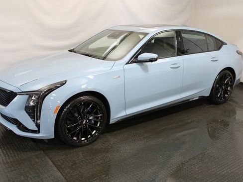 Used 2025 Cadillac CT5 V image 2