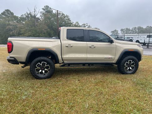 Used 2023 GMC Canyon AT4X image 7