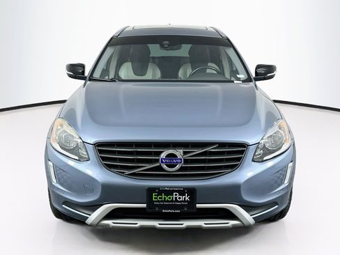 Used 2017 Volvo XC60 T5 Dynamic w/ Preferred Option Package AWD/4WD image 2