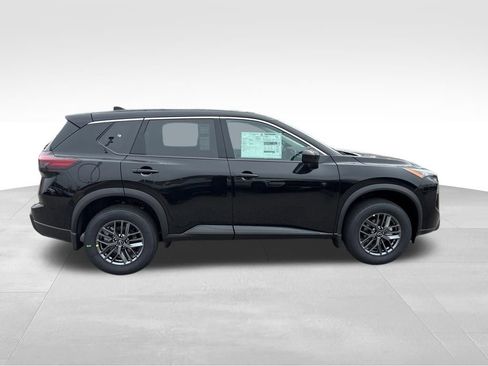 New 2026 Nissan Rogue SV image 5