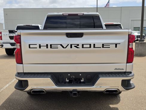 Used 2019 Chevrolet Silverado 1500 LT w/ Texas Edition image 5