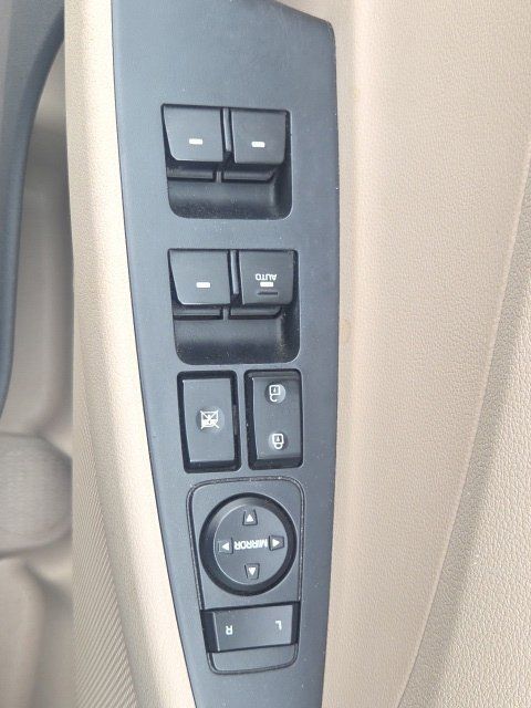 Used 2018 Hyundai Tucson Value FWD image 20