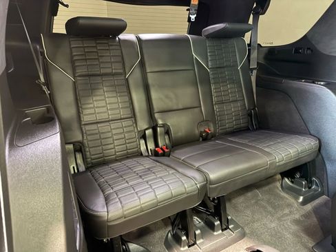 Used 2023 Cadillac Escalade V image 35
