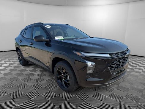 New 2026 Chevrolet Trax LT w/ Driver Confidence Package FWD image 6