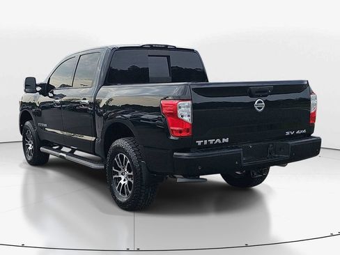 Used 2021 Nissan Titan SV w/ SV Convenience Package AWD/4WD image 8