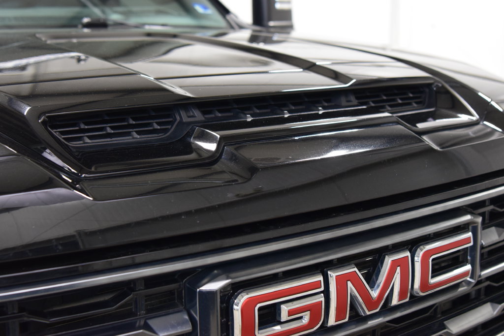 Used 2024 GMC Sierra 2500 AT4 w/ AT4 Premium Plus Package AWD/4WD image 17