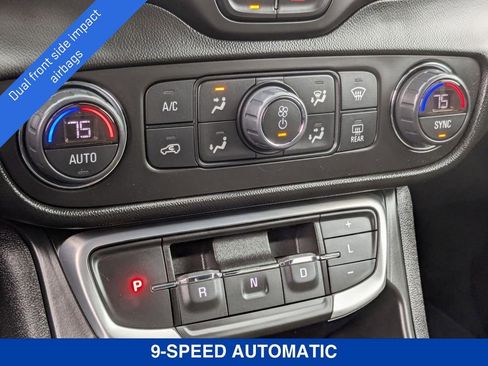 Certified 2022 GMC Terrain SLE w/ Driver Convenience Package image 27