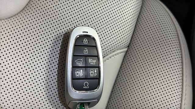 Used 2024 Hyundai Palisade Calligraphy AWD/4WD image 21