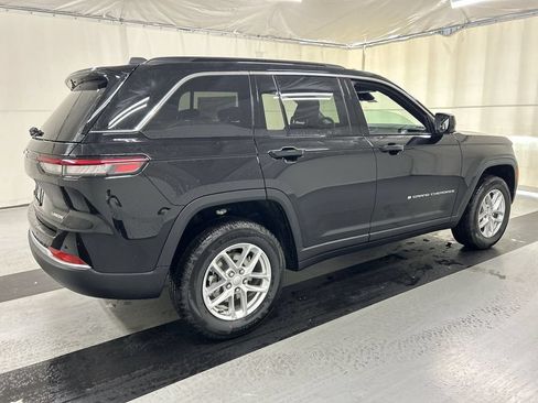 New 2026 Jeep Grand Cherokee Laredo X AWD/4WD image 2