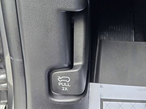 New 2026 Ford Explorer Active w/ Active Comfort Package RWD image 17