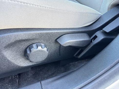 Used 2018 Ford Fusion S image 19